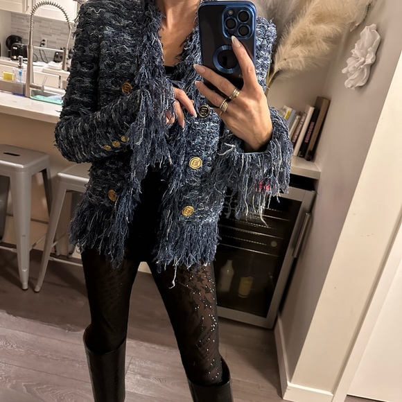 Balmain Beautiful multicolour blue tweed and fringe blazer! - Picture 3 of 11